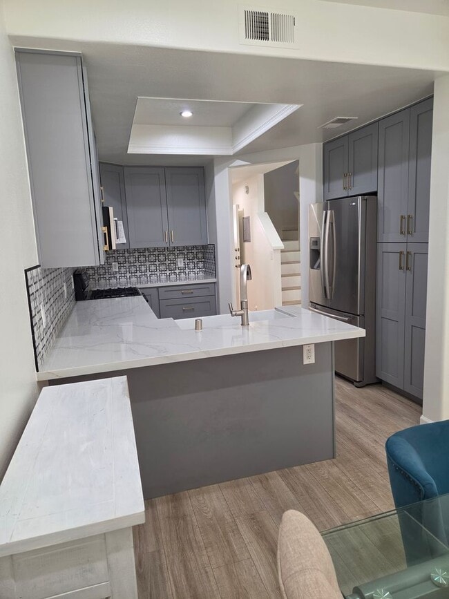 Photo - TOWNHOUSE-STYLE 3 BR + 2 1/2 BA UNIT IN CANYON COUNTRY AVAILABLE NOW
