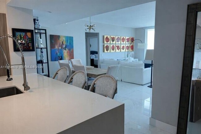 Photo - 951 Brickell Ave Unit 951 Brickell Ave  3304