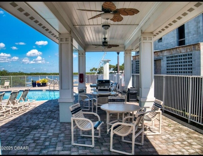 6 Riverwalk Drive