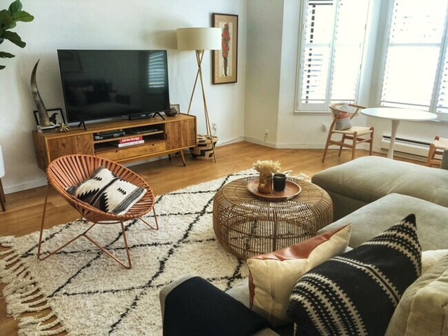 1BR/1BA Renovated Condo on Fillmore Street... - 1BR/1BA Renovated Condo on Fillmore Street...