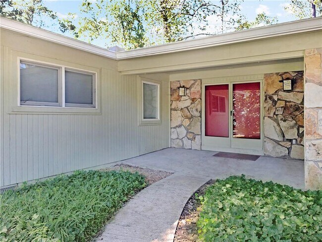 Photo - 1273 Murdock Rd