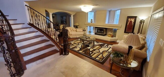 Photo - 3709 Silver Brook St