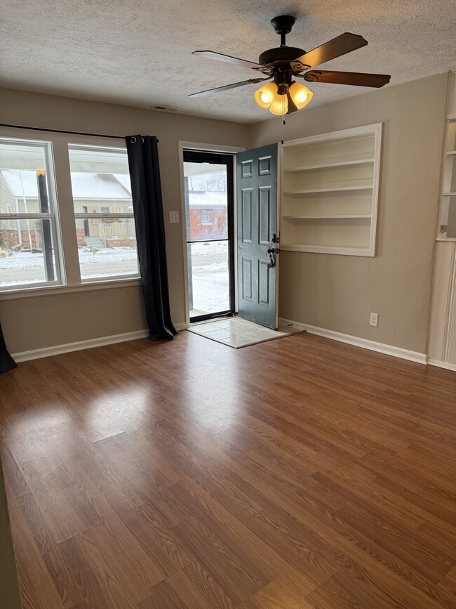 Photo - 509 E Mill St