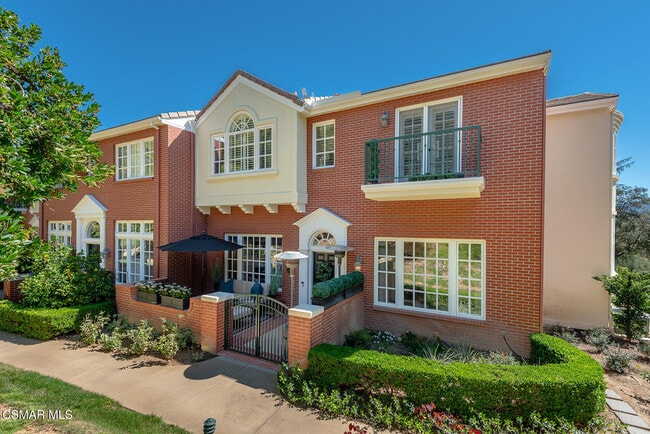 Building Photo - 2485 Waldemar St