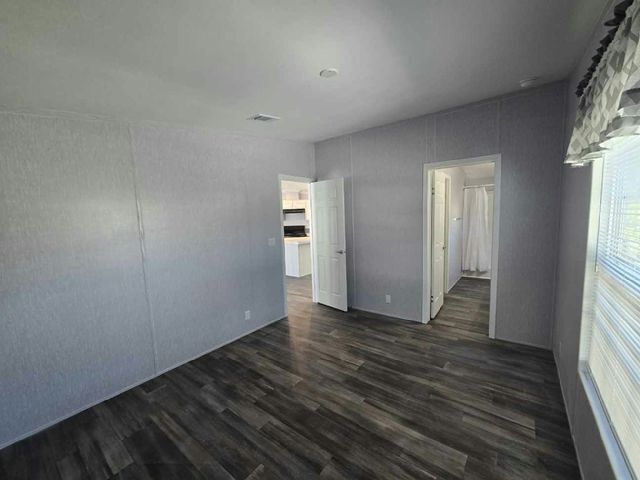 Photo - 1400 Banana Rd