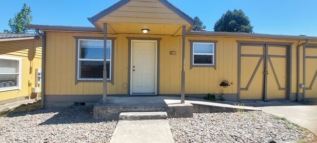 Building Photo - 1463 Gleason Ave Unit 1463 Gleason Rental