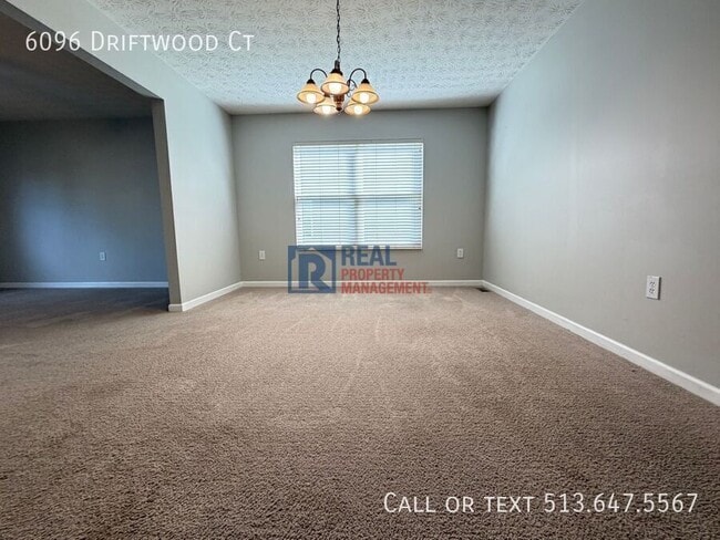 Photo - 6096 Driftwood Ct