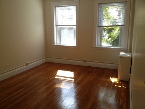 Building Photo - 205 Winthrop Rd Unit #3 Rental
