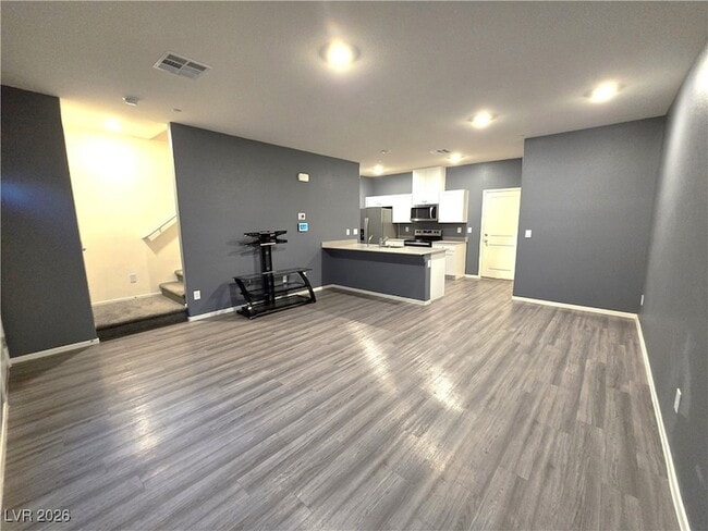 Photo - 487 Waterfall Cv Ct