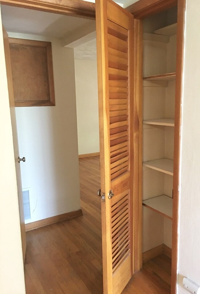 Photo - Very Unique 2 Bedroom Apartment off University Avenue! Unit 5