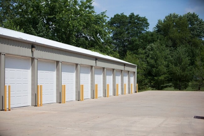 Photo - Frostwood Apartments