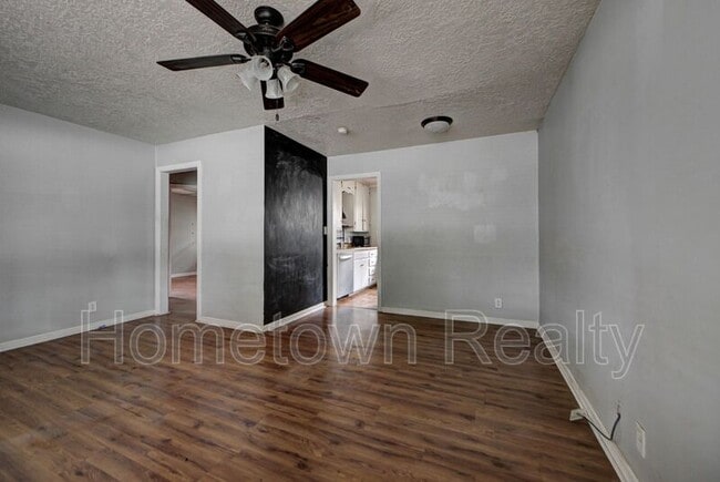 Photo - 2204 Downing St