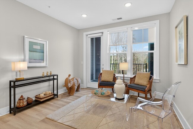 Photo - 76 Old Mill Bottom Rd N