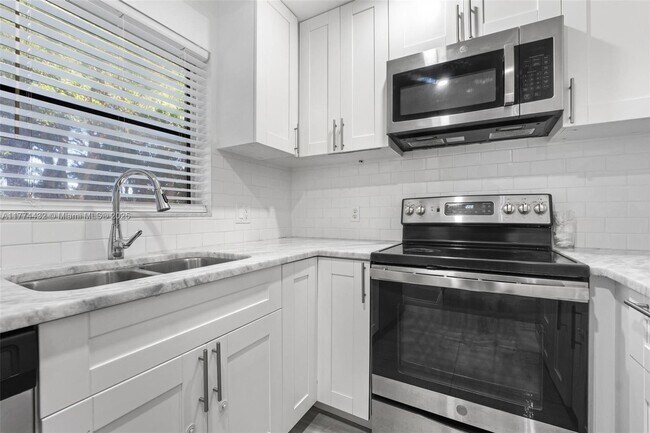 Photo - 3930 Crystal Lake Dr Condo Unit 106