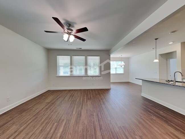 Photo - 6240 Bridlewood Ln