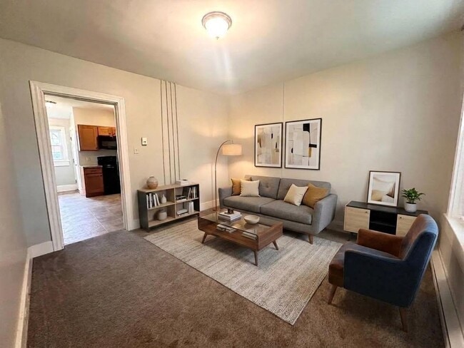Photo - 115 S Market St Unit 115B