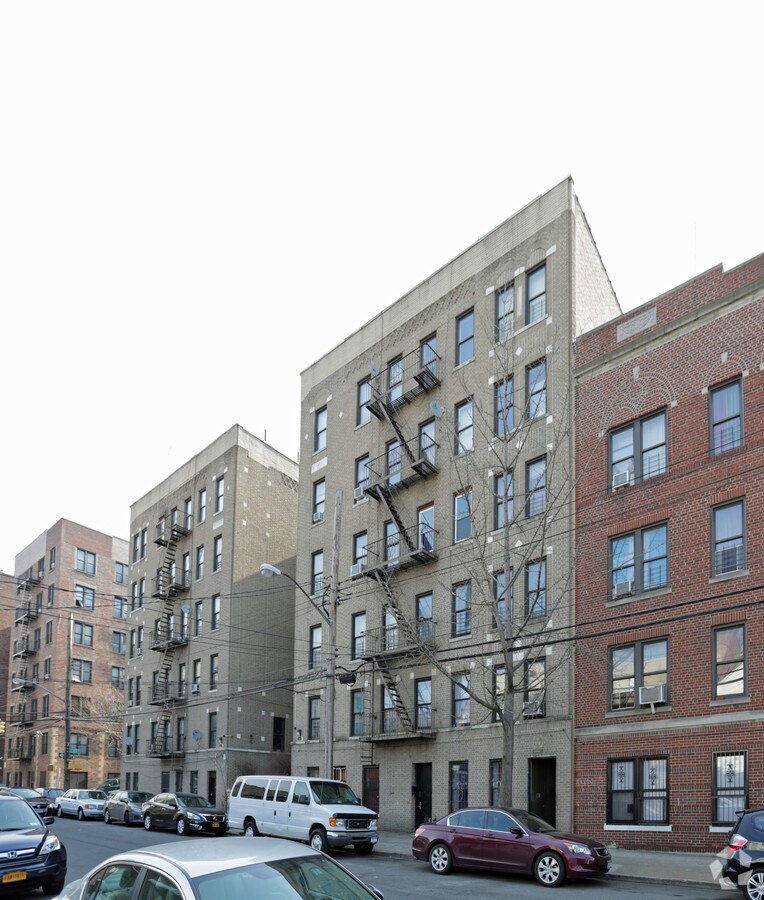 Photo - 4040-4044 Carpenter Ave