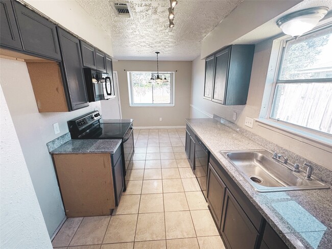 Photo - 15822 Baybriar Dr