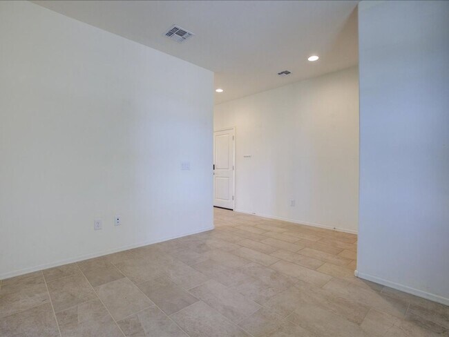 Photo - 1/2 OFF FIRST MONTH'S RENT!