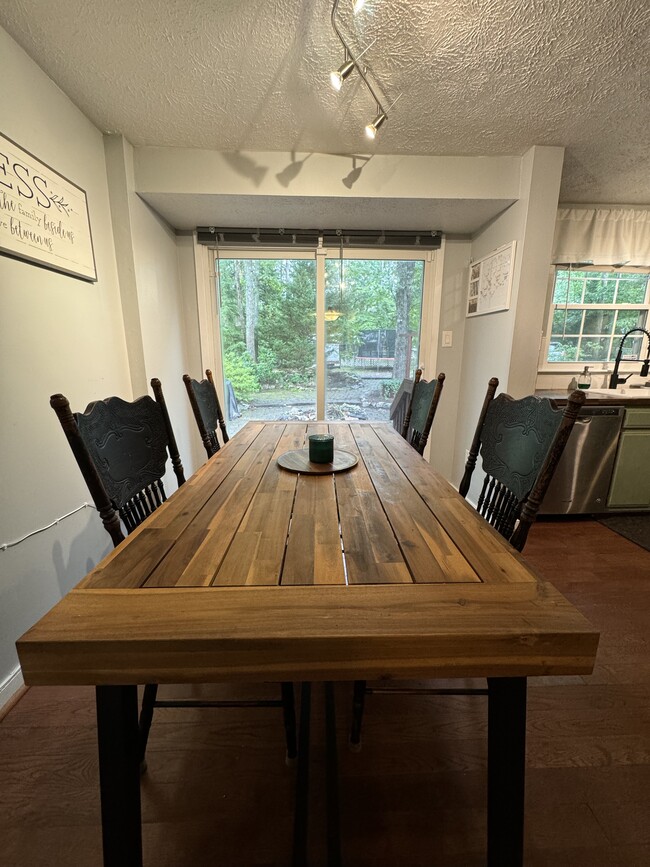 Photo - 3513 Castlebury Dr