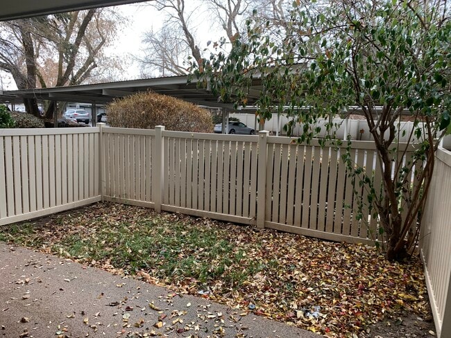 Photo - Miller Estates Apartments