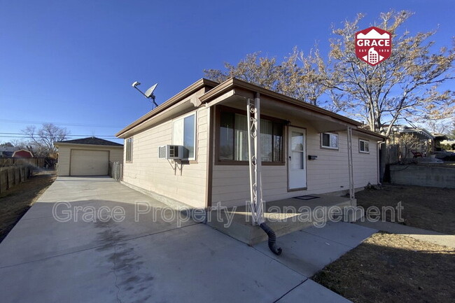 Photo - 8071 Knox Ct House