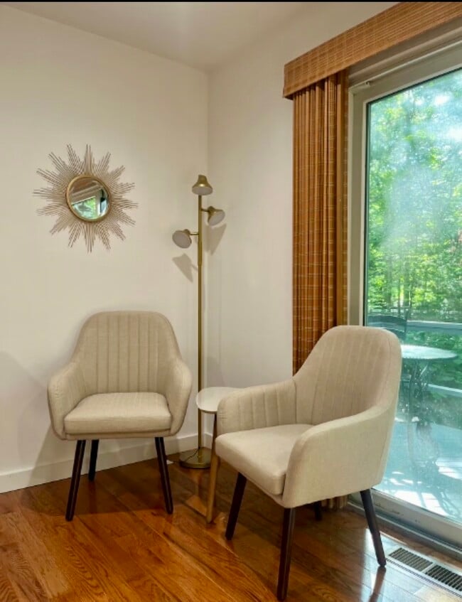 Photo - 5 Highland Ln