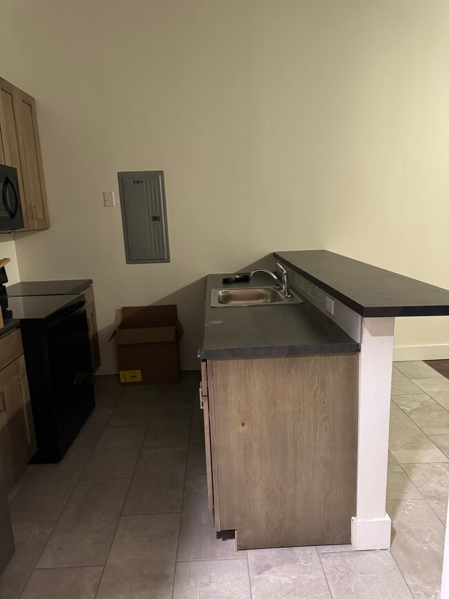 9th Street Lofts/ RENOVATED 2023