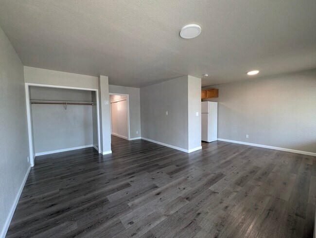 58 Grand Ave Unit 17