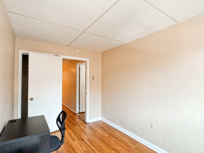 Photo - 2326 Murray Ave