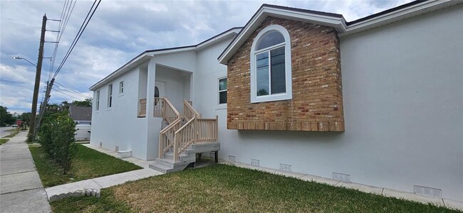 Building Photo - 528 Wideview Ave