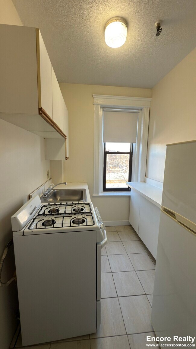 Photo - 1169 Commonwealth Ave