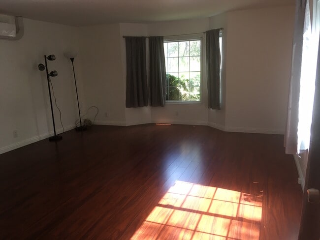 Bedroom - 10985 W Sunset Blvd