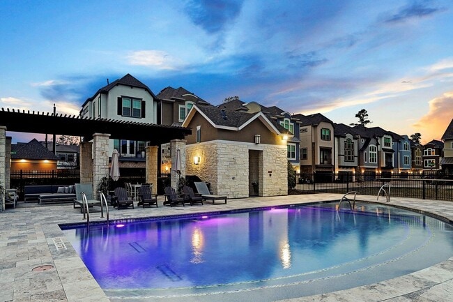 Building Photo - 11005 Acorn Falls Dr