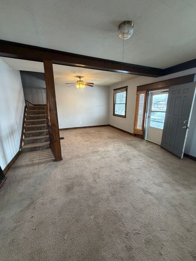 Photo - 1205 E Converse St Unidad front house