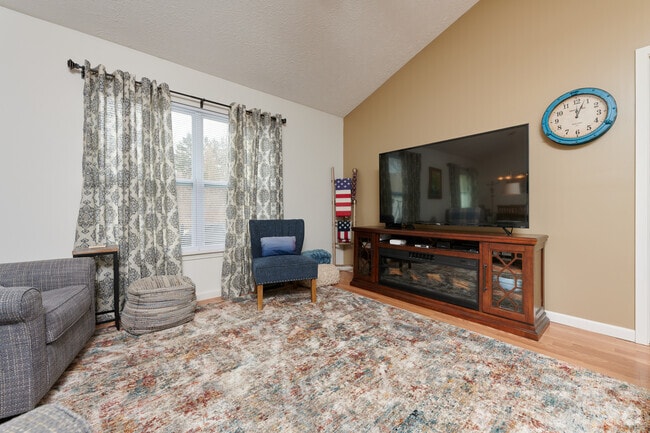 2BR, 2BA – 1,200SF Living Room