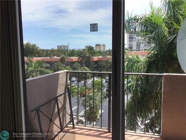 Photo - 777 S Federal Hwy