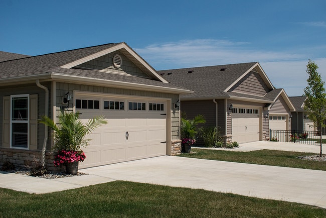 Discover our Wadsworth Road Location - Redwood Medina Rental