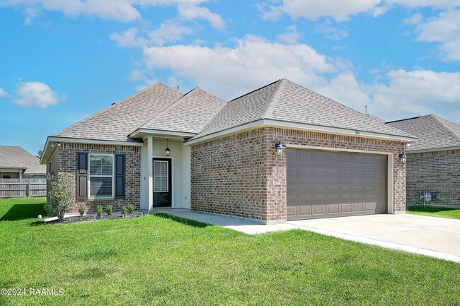Photo - 524 Elwick Dr