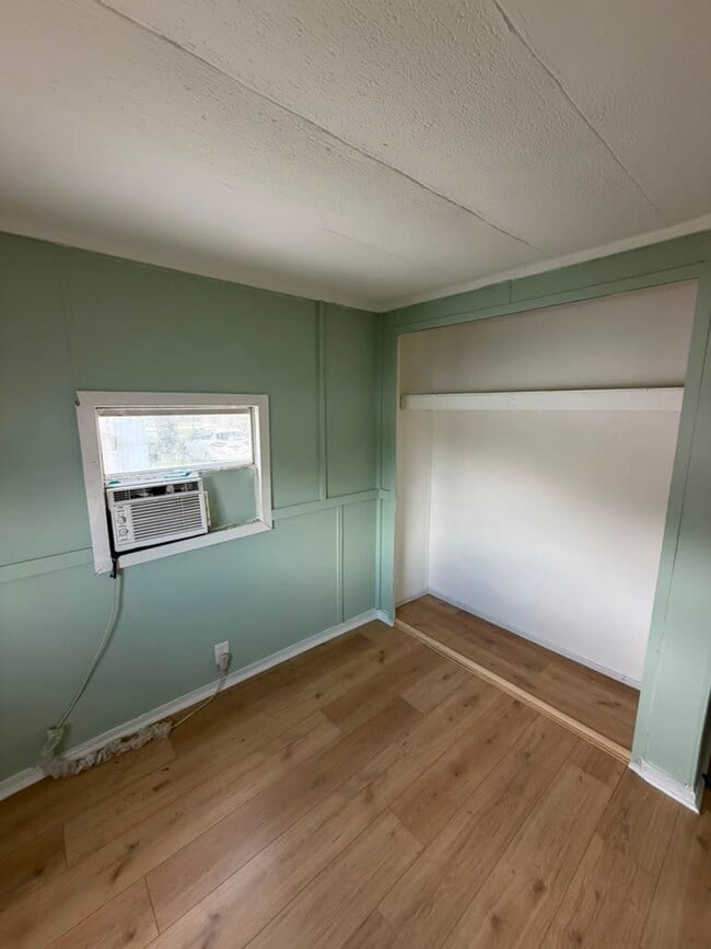 Photo - 195 Jonna St
