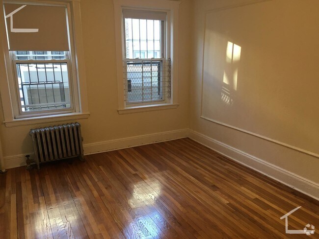 Building Photo - 8 Vinal St Unit 6A Rental
