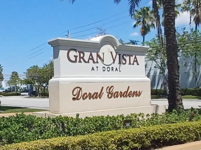 Building Photo - 4330 NW 79th Ave Unit 2D