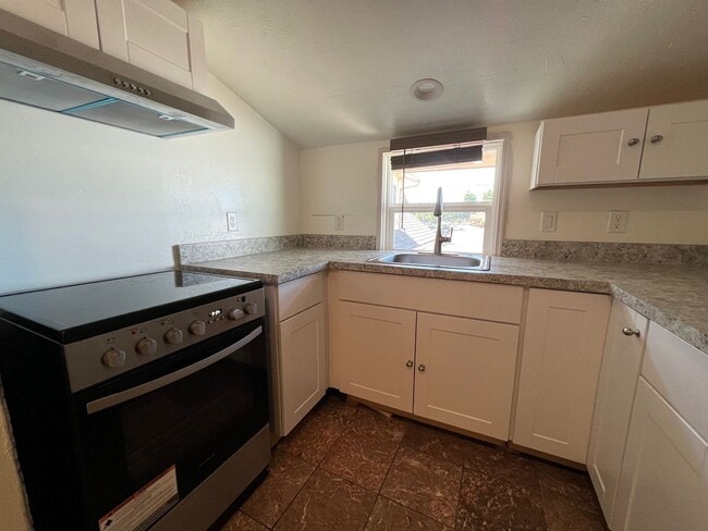 Photo - 12935 SW Beaverdam Rd