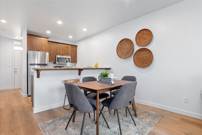 16-DSC_7174.jpg - Linder Springs Townhomes