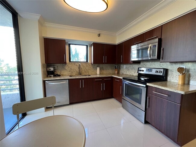 Photo - 3300 NE 191st St Unit 406