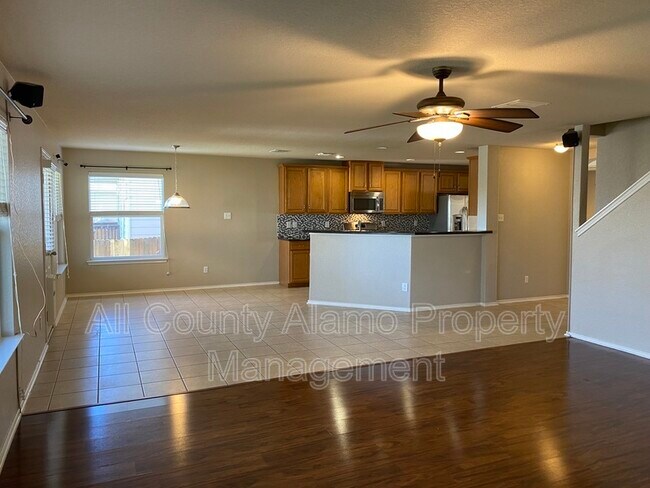 Photo - 156 Katherine Way