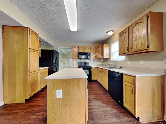 Photo - 1291 Shannon Ln