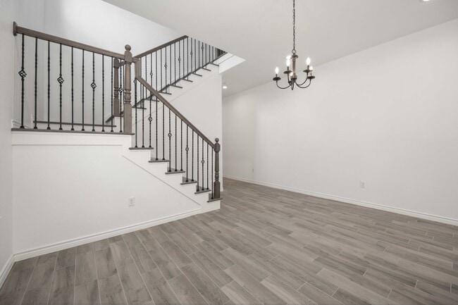 Photo - 4406 Sterling St