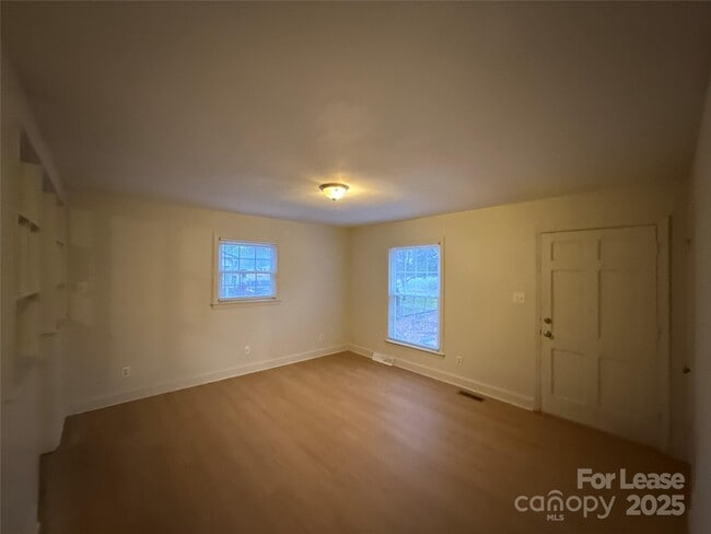 Photo - 4409 Brooktree Dr