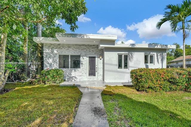 Building Photo - 7902 SW 67th Ave